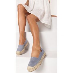 Błękitne Espadryle Zhahaneh. Niebieskie espadryle damskie Born2be, z aplikacjami, z materiału, bez obcasa. Za 79,99 zł.