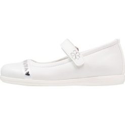 Friboo Baleriny z zapięciem white. Białe baleriny dziewczęce marki Friboo, z materiału. Za 149,00 zł.