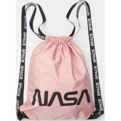 Plecak worek Nasa - Różowy. Różowe plecaki damskie Sinsay, bez wzorów. Za 29,99 zł.