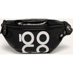Nobo - Nerka. Czarne nerki damskie Nobo, w paski, z poliesteru, z nadrukiem, bez dodatków. W wyprzedaży za 129,90 zł.