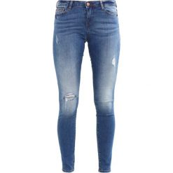 Noisy May NMEVE Jeans Skinny Fit medium blue denim. Niebieskie rurki damskie Noisy May. W wyprzedaży za 143,20 zł.