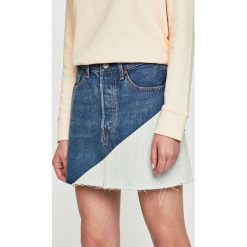Levi's - Spódnica. Niebieskie spódniczki damskie Levi's®, na co dzień, s, bez wzorów, z bawełny, mini, proste. Za 239,90 zł.