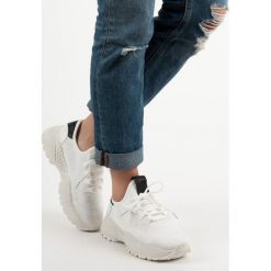 TEKSTYLNE OBUWIE SPORTOWE. Buty sportowe damskie vices, bez wzorów, sportowe. Za 102,90 zł.