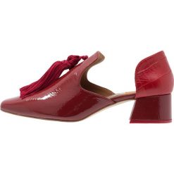 MIISTA SIMONE Czółenka red. Czerwone czółenka marki MIISTA, ze skóry. Za 949,00 zł.