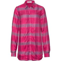 Bluzka oversize z miękko lejącego materiału, długi rękaw bonprix różowy w kratę. Różowe koszulki damskie bonprix, bez wzorów, bez kołnierzyka, z długim rękawem. Za 49,99 zł.