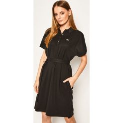 Sukienka codzienna Lacoste EF6182. Czarne sukienki damskie Lacoste, na co dzień, xl, bez wzorów, z elastanu, bez kołnierzyka, bez rękawów, proste. W wyprzedaży za 469,00 zł.