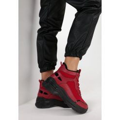 Czerwone Sneakersy Iphasa. Czerwone sneakersy damskie Born2be. Za 129,99 zł.