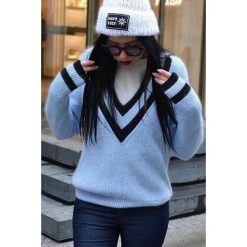 Sweter damski ZEGONA SKY. Niebieskie bluzy damskie IVET, bez wzorów, z jeansu, bez rękawów, bez kaptura. W wyprzedaży za 49,00 zł.