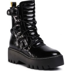 Kozaki DEEZEE - WS5162-07 Black. Czarne kozaki damskie DeeZee, ze skóry ekologicznej, bez obcasa, bez zapięcia. Za 159,99 zł.