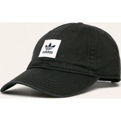 Adidas Originals - Czapka. Czarne czapki damskie adidas Originals, bez wzorów, z bawełny. Za 99,90 zł.