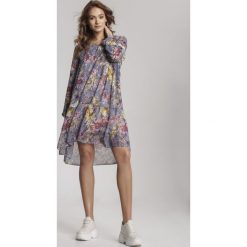 Niebieska Sukienka Idaliana. Niebieskie sukienki damskie Renee, s, bez wzorów, bez kołnierzyka, bez rękawów, mini. Za 89,99 zł.