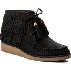 Botki UGG - W Caleb 1018944 W/Blk. Czarne buty zimowe damskie marki Ugg, z nubiku. W wyprzedaży za 519,00 zł.