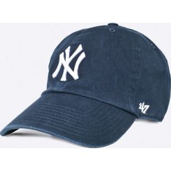 47brand - Czapka New York Yankees. Niebieskie czapki męskie marki 47brand. W wyprzedaży za 79,90 zł.
