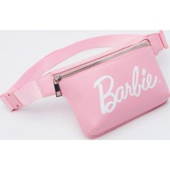 Saszetka nerka Barbie - Różowy. Różowe nerki damskie Sinsay, bez wzorów, bez dodatków. Za 39,99 zł.