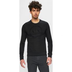 Armani Exchange - Bluza. Czarne bluzy męskie xxl, z nadrukiem, z elastanu, z okrągłym kołnierzem. Za 449,90 zł.