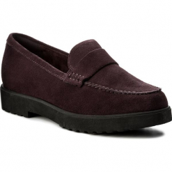 Półbuty CLARKS - Bellevue Hazen 261287984 Aubergine Suede. Fioletowe półbuty damskie skórzane marki Clarks, na obcasie. W wyprzedaży za 239,00 zł.