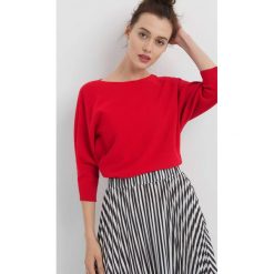 Sweter z nietoperzowym rękawem. Czerwone swetry klasyczne damskie Orsay, xs, z dzianiny. Za 79,99 zł.