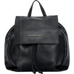 Smith & Canova plecak damski 93026 czarny. Czarne plecaki damskie Smith & Canova, bez wzorów, eleganckie. Za 969,00 zł.