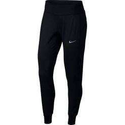 Spodnie do biegania damskie NIKE THERMAL PANT / 856153-010. Spodnie damskie Nike. Za 179,00 zł.