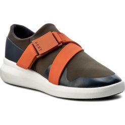 Sneakersy DKNY - Tilly Sport K171230419 Miltry/Orng 342. Zielone półbuty damskie DKNY, ze skóry ekologicznej. W wyprzedaży za 339,00 zł.