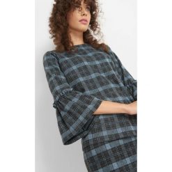 Koszulka w kratę. Szare bluzki longsleeves Orsay, xs, z dzianiny, z falbankami. Za 89,99 zł.