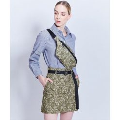 Spódnica w kolorze zielonym. Zielone spódniczki damskie Cacharel, w paski, z bawełny, klasyczne, z standardowym stanem, mini. W wyprzedaży za 289,95 zł.