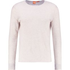 Swetry klasyczne męskie: BOSS Orange KWAMERO SLIM FIT Sweter offwhite