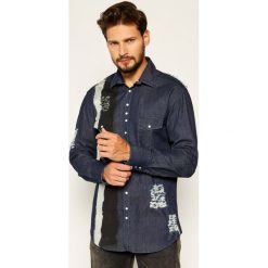 Koszula Rage Age Loovee Dnm 3. Niebieskie koszule męskie Rage Age, m, bez wzorów, casualowe, bez kołnierzyka, bez rękawów. W wyprzedaży za 399,00 zł.