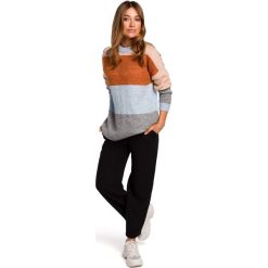 Sweter w szerokie pasy - s/m. Sukienki damskie e-margeritka.pl, na jesień, s, bez wzorów, z wełny, z krótkim rękawem, krótkie, bez kaptura. Za 108,99 zł.