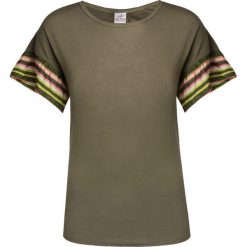 T-shirt DEHA EXPRESSION. Zielone bluzki damskie Deha, bez wzorów, z wiskozy, z okrągłym kołnierzem. W wyprzedaży za 117,00 zł.