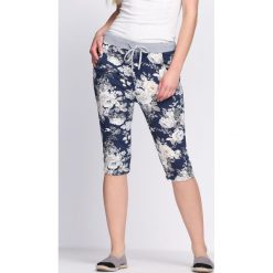 Granatowo-Szare Spodenki Spring Bud. Szare szorty damskie Born2be, s, w kwiaty. Za 59,99 zł.