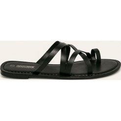 Answear - Klapki skórzane. Czarne klapki damskie ANSWEAR, bez wzorów, ze skóry, bez obcasa, na obcasie. W wyprzedaży za 49,90 zł.