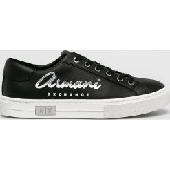 Armani Exchange - Buty. Czarne buty sportowe damskie Armani Exchange, bez wzorów, ze skóry, sportowe. W wyprzedaży za 339,90 zł.