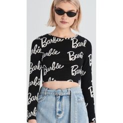 Bluzka z nadrukiem Barbie - Czarny. Czarne bluzki damskie Sinsay, s, z nadrukiem, bez kołnierzyka, bez rękawów. Za 39,99 zł.