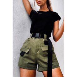 Spodenki damskie ESTRILA KHAKI. Brązowe spodnie damskie IVET, na lato, bez wzorów, eleganckie. W wyprzedaży za 49,00 zł.