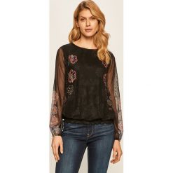 Desigual - Bluzka. Czarne bluzki damskie Desigual, s, z elastanu, z okrągłym kołnierzem. W wyprzedaży za 239,90 zł.