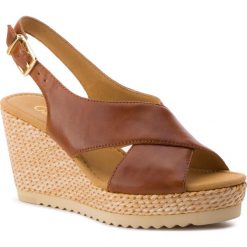 Espadryle GABOR - 25.791.24 Peanut. Pomarańczowe espadryle damskie Gabor, bez wzorów, ze skóry, bez obcasa, na obcasie. W wyprzedaży za 349,00 zł.