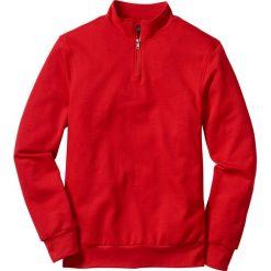 Bluza ze stójką Regular Fit bonprix truskawkowy. Czerwone bluzy męskie bonprix, s, bez wzorów, ze stójką, bez rękawów, bez kaptura. Za 69,99 zł.
