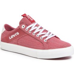 Tenisówki LEVI'S - 230667-752-87 Regular Red. Czerwone półbuty męskie na co dzień, bez wzorów, z gumy, klasyczne, bez zapięcia. W wyprzedaży za 219,00 zł.