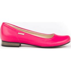 Klasyczne baleriny na obcasie - skóra naturalna - model 008 - kolor fuksja. Czerwone baleriny damskie Zapato, bez wzorów, ze skóry, eleganckie, na niskim obcasie, na obcasie. W wyprzedaży za 209,30 zł.