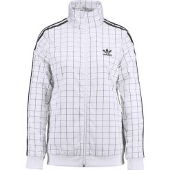 Adidas Originals TRACK Kurtka sportowa white. Białe kurtki sportowe damskie adidas Originals, z poliesteru. W wyprzedaży za 341,10 zł.