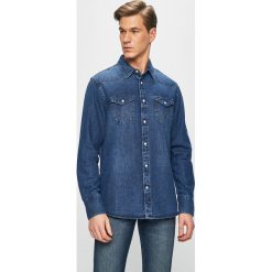 Wrangler - Koszula. Niebieskie koszule męskie Wrangler, s, bez wzorów, z bawełny, klasyczne, z klasycznym kołnierzykiem, z długim rękawem. W wyprzedaży za 199,90 zł.
