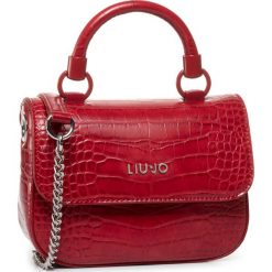 Torebka LIU JO - S Crossbody AA0098 E0084 Ciliegia 91862. Czerwone torebki klasyczne damskie Liu Jo, bez wzorów, ze skóry ekologicznej, klasyczne, bez dodatków. W wyprzedaży za 359,00 zł.