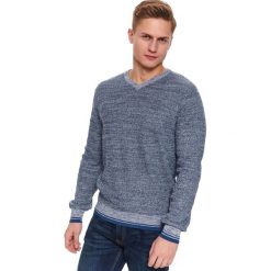Sweter długi rękaw męski. Niebieskie swetry męskie Top Secret, na wiosnę, xxl, w paski, z jeansu, klasyczne, z dekoltem w serek, bez kaptura. W wyprzedaży za 64,99 zł.
