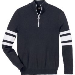 Sweter ze stójką z zamkiem, z bawełny z recyclingu bonprix ciemnoniebieski. Niebieskie swetry męskie bonprix, s, w paski, z bawełny, sportowe, ze stójką, bez kaptura. Za 54,99 zł.