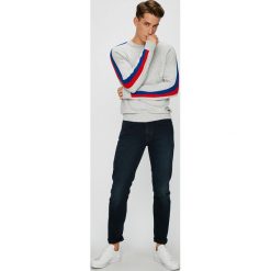 Pepe Jeans - Sweter Warren. Szare swetry klasyczne męskie marki Pepe Jeans, l, z bawełny, z okrągłym kołnierzem. W wyprzedaży za 189,90 zł.