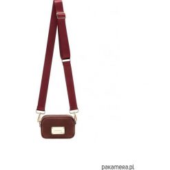 Torebka NOA CHERRY z materiałowym paskiem. Czerwone torebki klasyczne damskie Pakamera, z materiału. Za 185,00 zł.