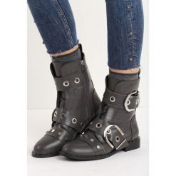 Szare Botki Exclusive Use. Szare buty zimowe damskie Born2be, na niskim obcasie, na płaskiej podeszwie. Za 99,99 zł.