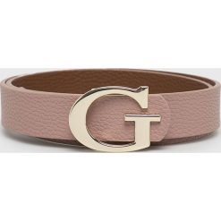 Guess Jeans - Pasek. Różowe paski damskie Guess Jeans, w paski, z jeansu. W wyprzedaży za 129,90 zł.