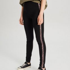 Jegginsy z lampasem - Beżowy. Brązowe jeansy damskie Cropp, s, bez wzorów. Za 59,99 zł.